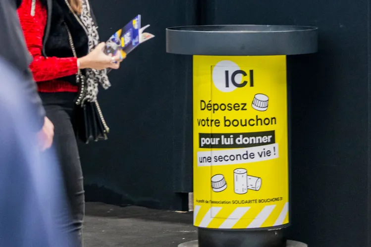 Photo des collecteurs de bouchons